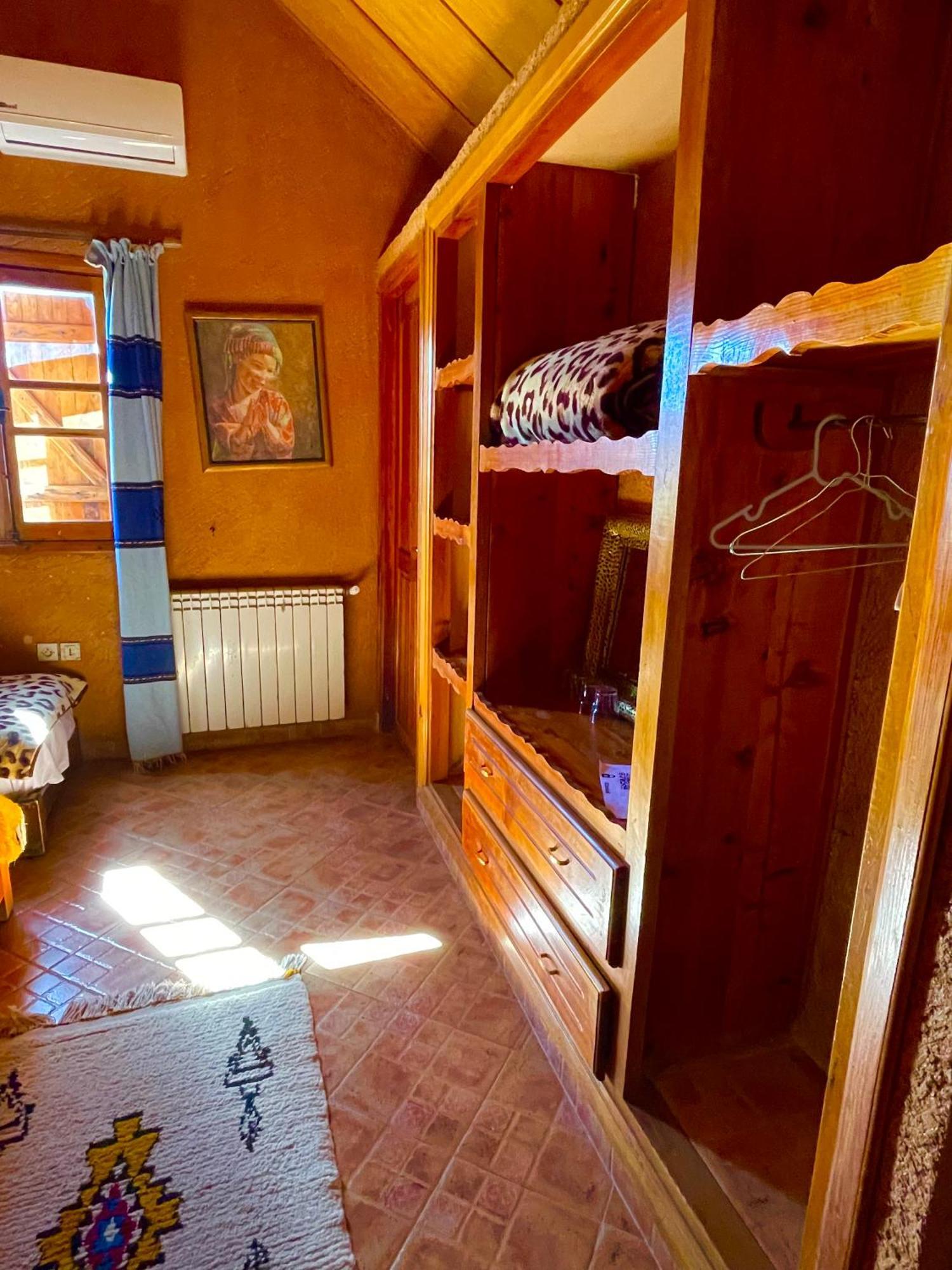 Ferme D'Hote La Vallee Azru Kültér fotó