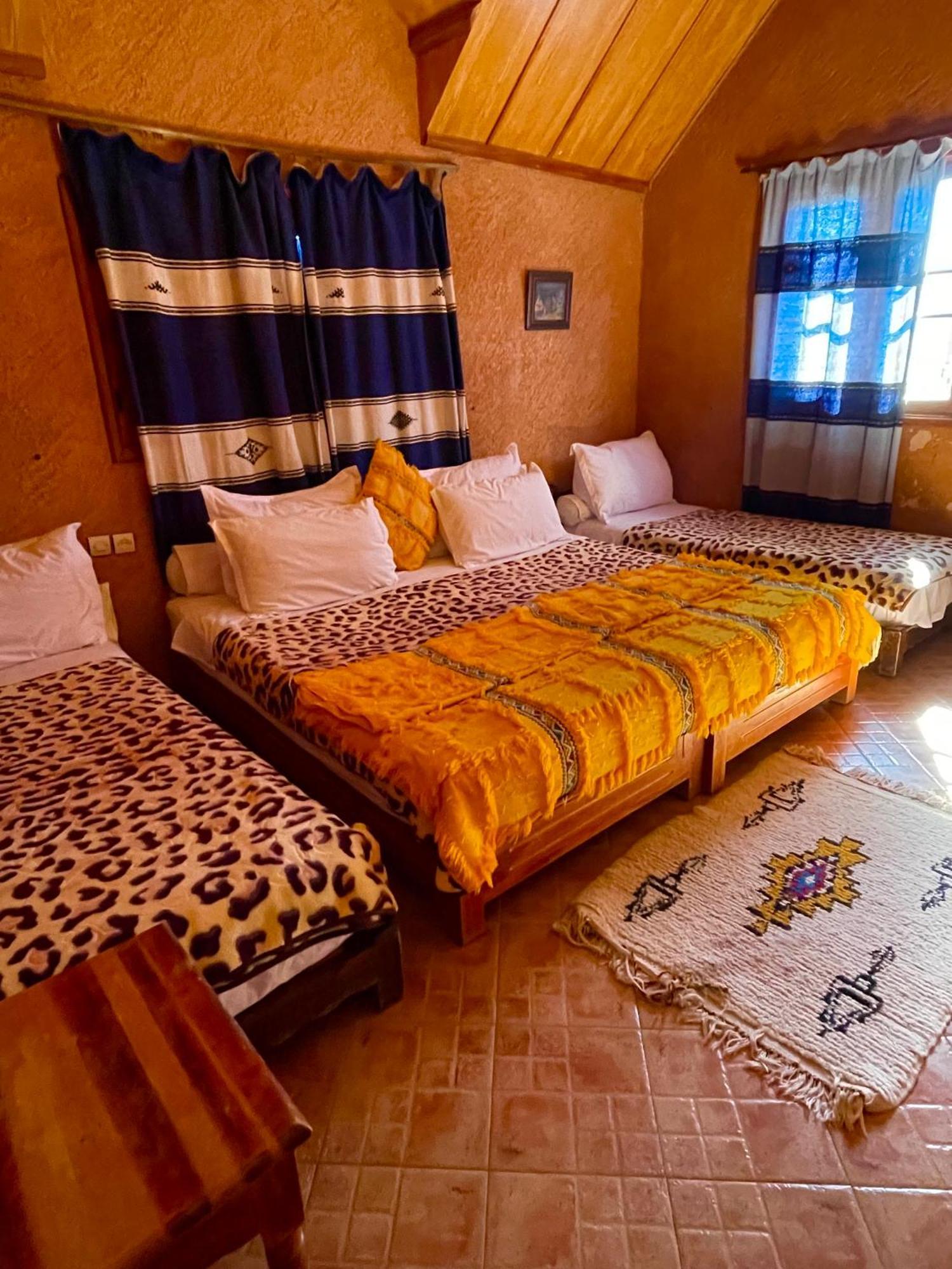 Ferme D'Hote La Vallee Azru Kültér fotó