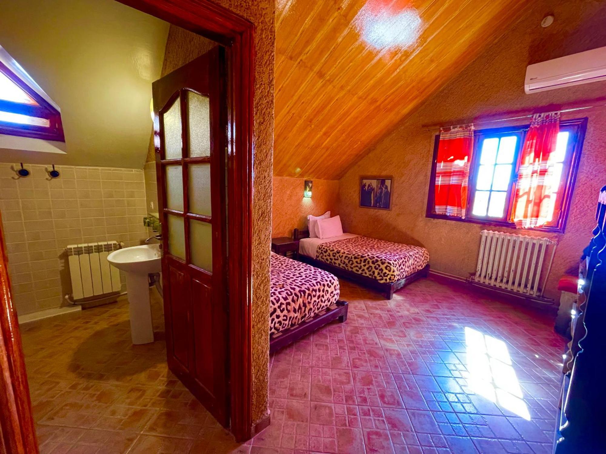Ferme D'Hote La Vallee Azru Kültér fotó