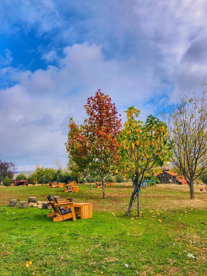 Ferme D'Hote La Vallee Azru Kültér fotó